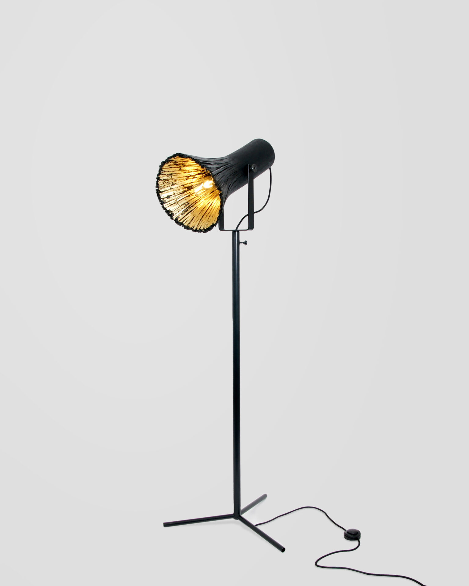 Johannes Hemann_Press Wood Floor Lamp_Lighting_Studio Fenice_ (5.)